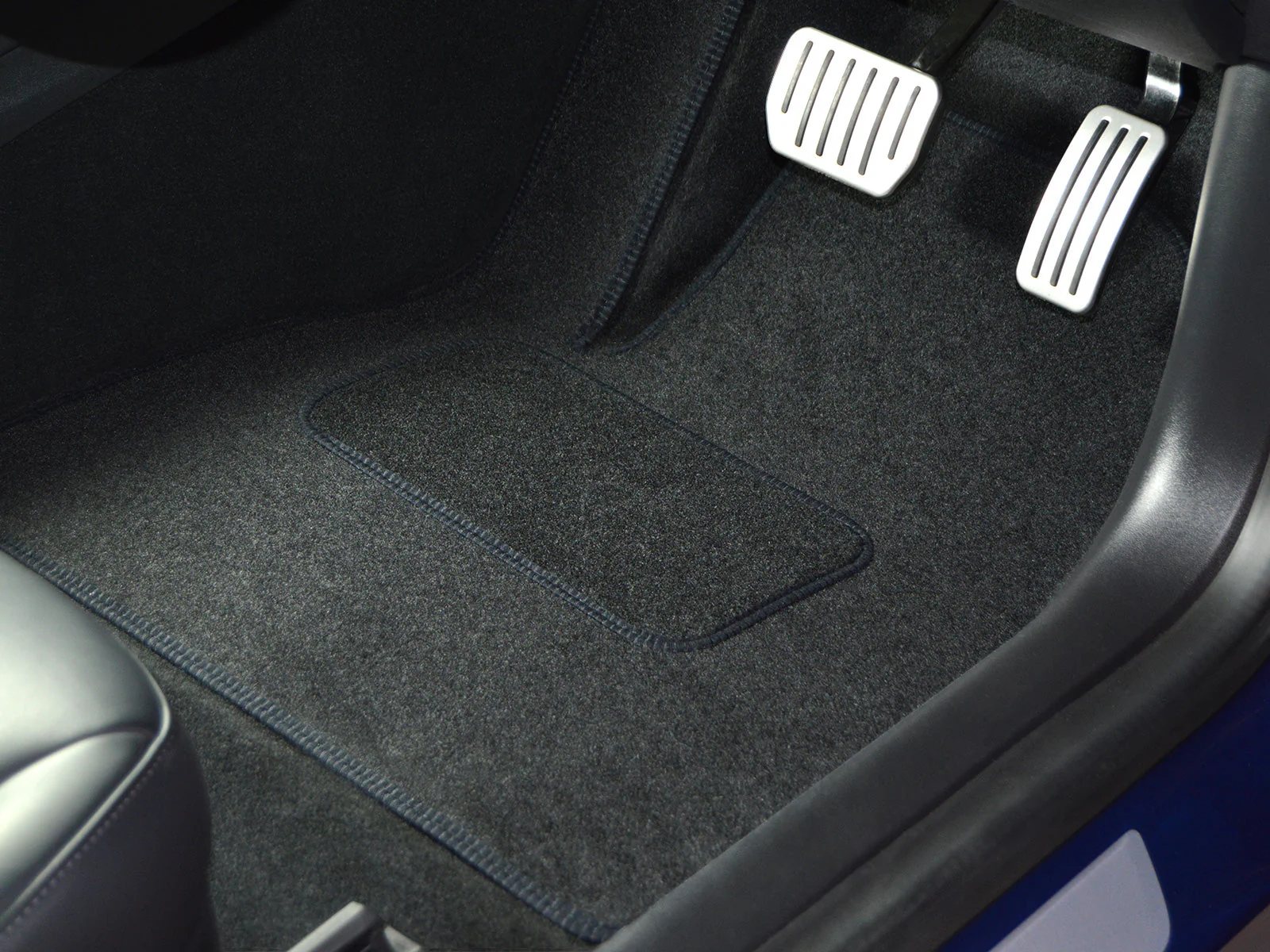 Honda CR-V 2006-2012 Car Mats - Image 5