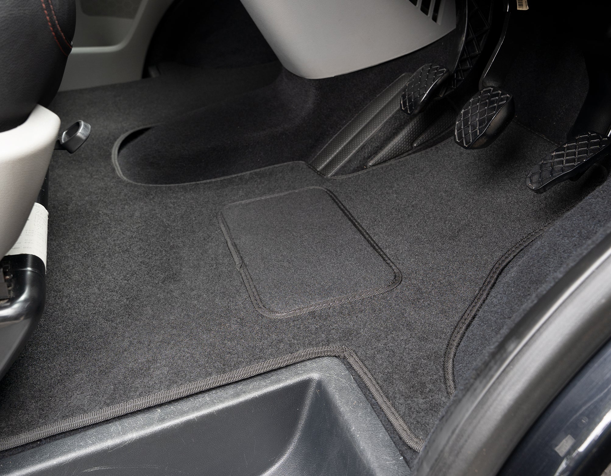 Peugeot Boxer Van 2007+ Van Mat (bench seat) - Image 4