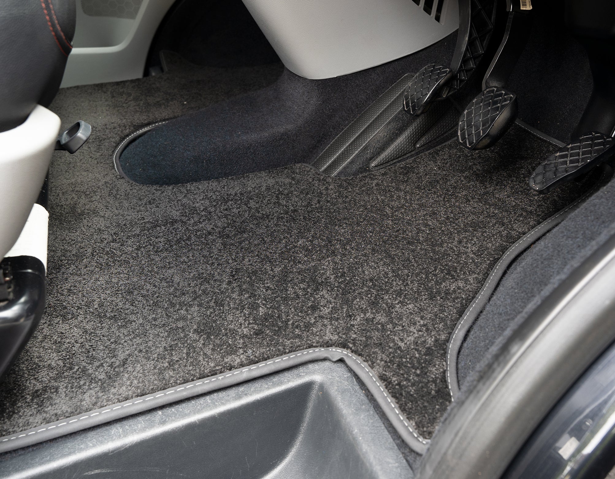 Peugeot Traveller People Carrier 2019+ Van Mats